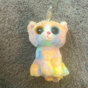 Unicorn cat glittery orange blue eyes multicolor rainbow Caticorn Heather